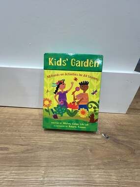 Kids' Garden: 50 Hands-On Activities for All Seasons by Barefoot Books
